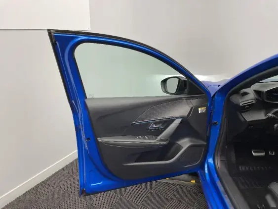 PEUGEOT 208 BUSINESS R II - voiture d'occasion - Photo 19