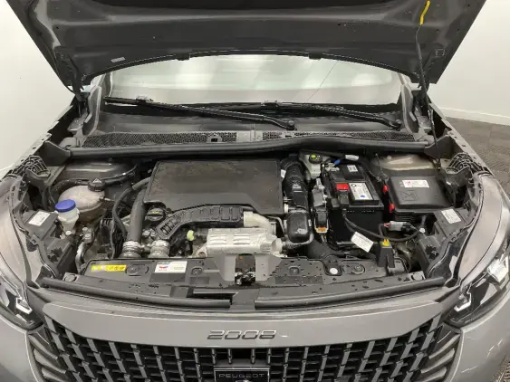 PEUGEOT 2008 II - voiture d'occasion - Photo 21