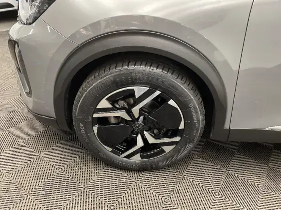 PEUGEOT 2008 II - voiture d'occasion - Photo 23