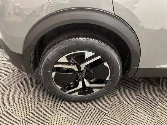 PEUGEOT 2008 II - voiture d'occasion - Photo 25