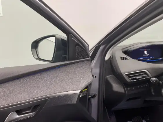 PEUGEOT 3008 II - voiture d'occasion - Photo 19