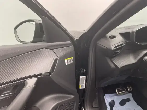 PEUGEOT 2008 II - voiture d'occasion - Photo 19