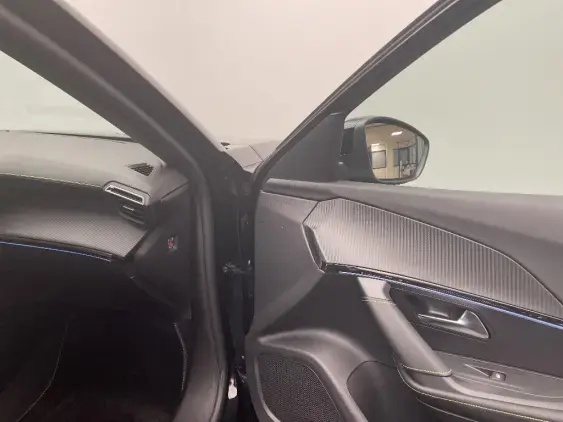 PEUGEOT 2008 II - voiture d'occasion - Photo 20