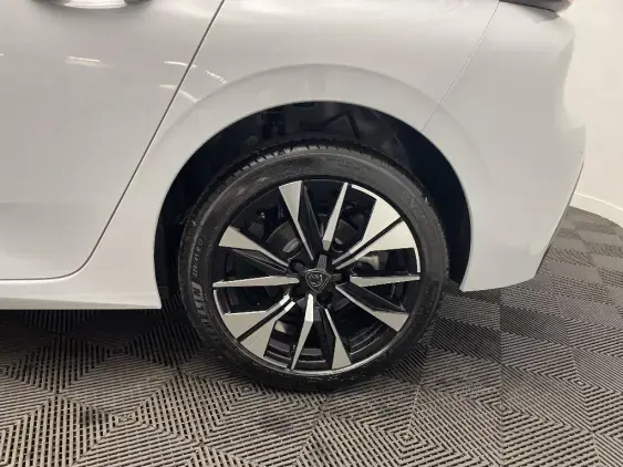 PEUGEOT 308 III - voiture d'occasion - Photo 24