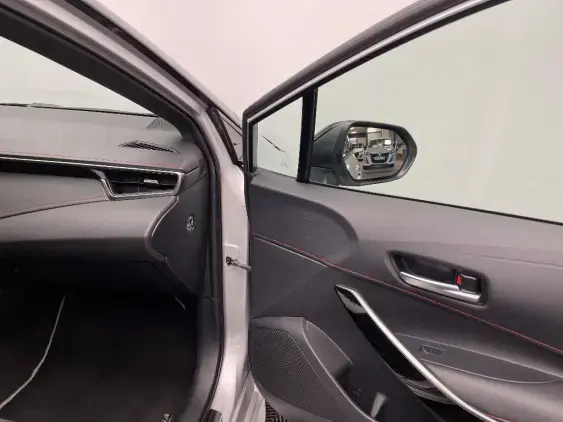 TOYOTA COROLLA TOURING SPT X - voiture d'occasion - Photo 20