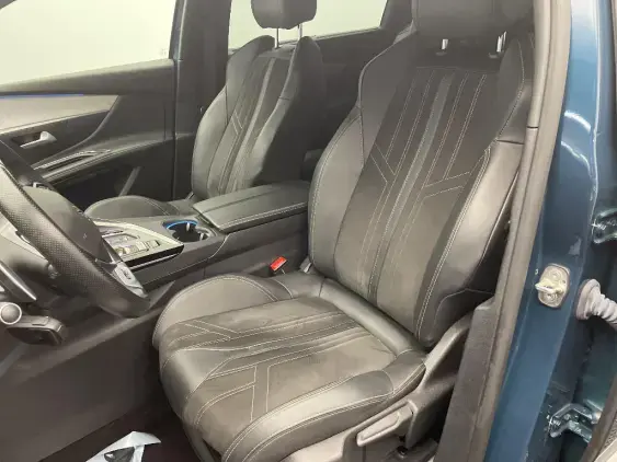 PEUGEOT 5008 II - voiture d'occasion - Photo 18