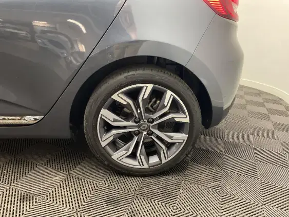 RENAULT CLIO V - voiture d'occasion - Photo 24