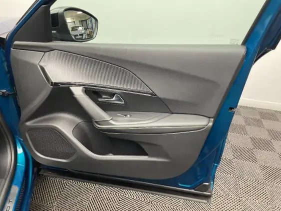 PEUGEOT 2008 ELECTRIQUE II - voiture d'occasion - Photo 20