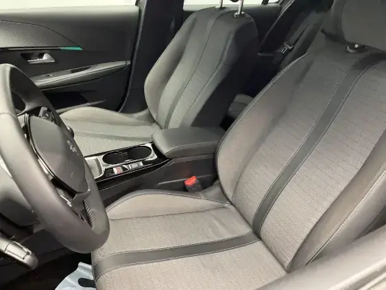 PEUGEOT 208 II - voiture d'occasion - Photo 18