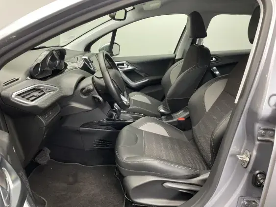 PEUGEOT 2008 - voiture d'occasion - Photo 17