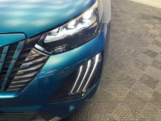 PEUGEOT 2008 II - voiture d'occasion - Photo 22