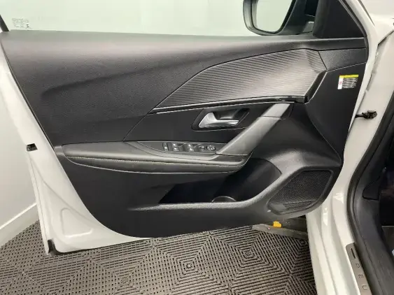 PEUGEOT 208 II - voiture d'occasion - Photo 19