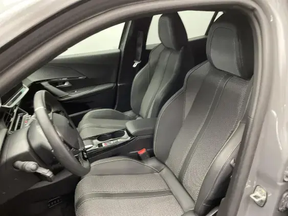 PEUGEOT 2008 ELECTRIQUE II - voiture d'occasion - Photo 17