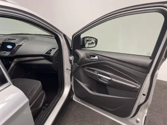 FORD KUGA II - voiture d'occasion - Photo 18