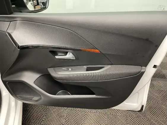 PEUGEOT 208 ELECTRIQUE II - voiture d'occasion - Photo 20
