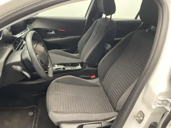 PEUGEOT 208 ELECTRIQUE II - voiture d'occasion - Photo 18