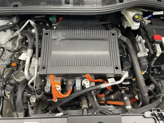 PEUGEOT 208 ELECTRIQUE II - voiture d'occasion - Photo 20