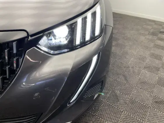 PEUGEOT 2008 II - voiture d'occasion - Photo 22