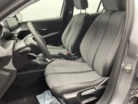 PEUGEOT 208 II - voiture d'occasion - Photo 15
