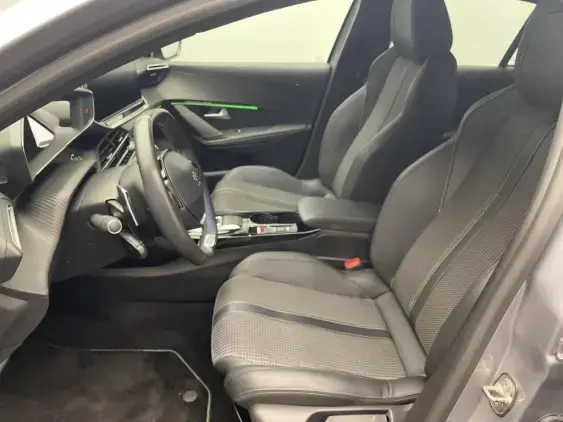 PEUGEOT 208 II - voiture d'occasion - Photo 18