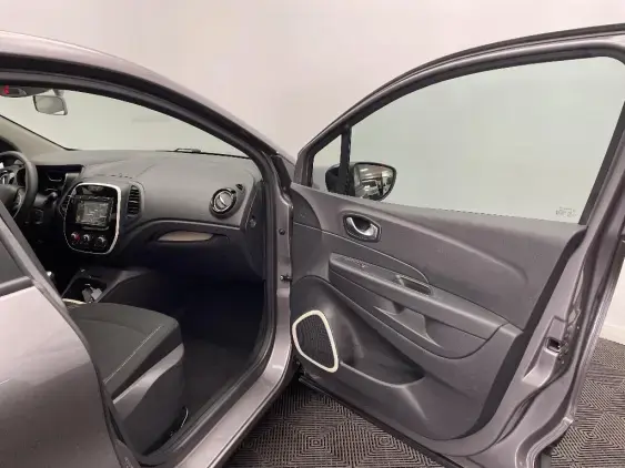 RENAULT CAPTUR - voiture d'occasion - Photo 18