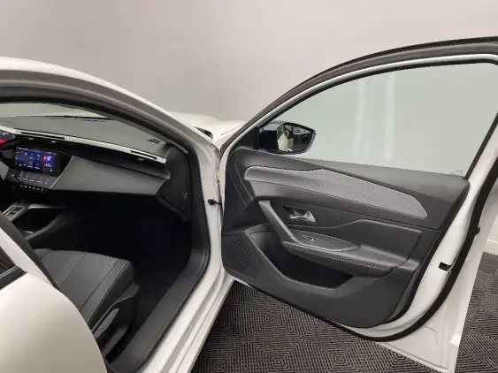PEUGEOT 308 III - voiture d'occasion - Photo 18