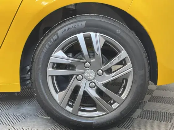 PEUGEOT 208 II - voiture d'occasion - Photo 21