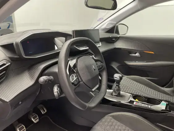PEUGEOT 208 II - voiture d'occasion - Photo 18