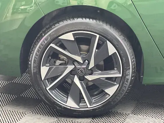 PEUGEOT 308 III - voiture d'occasion - Photo 22