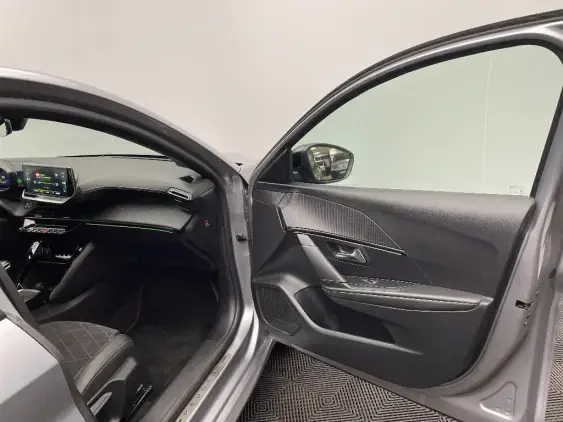 PEUGEOT 208 II - voiture d'occasion - Photo 19