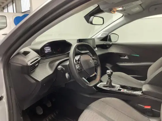 PEUGEOT 208 II - voiture d'occasion - Photo 18