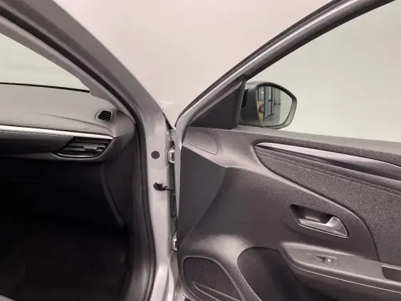 OPEL CORSA F - voiture d'occasion - Photo 20