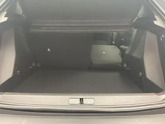 PEUGEOT 2008 II - voiture d'occasion - Photo 16