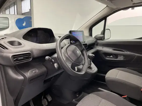 PEUGEOT PARTNER III - voiture d'occasion - Photo 18
