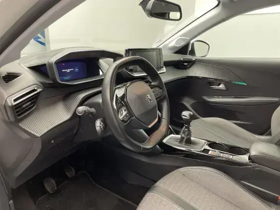 PEUGEOT 208 II - voiture d'occasion - Photo 18