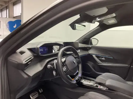 PEUGEOT 2008 II - voiture d'occasion - Photo 18