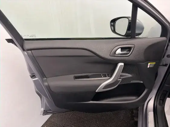 DS DS 4 - voiture d'occasion - Photo 19