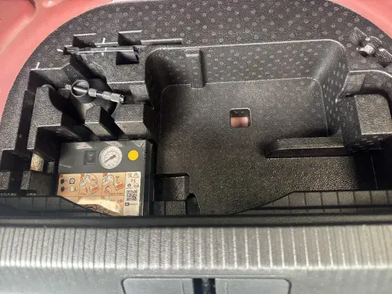 PEUGEOT 2008 ELECTRIQUE II - voiture d'occasion - Photo 16