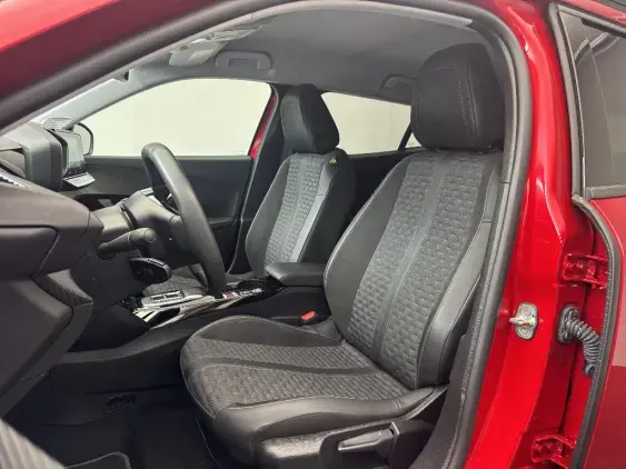 PEUGEOT 2008 ELECTRIQUE II - voiture d'occasion - Photo 17