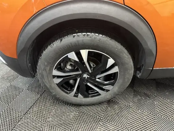 PEUGEOT 2008 II - voiture d'occasion - Photo 21