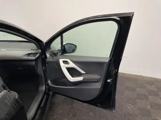 PEUGEOT 208 - voiture d'occasion - Photo 16