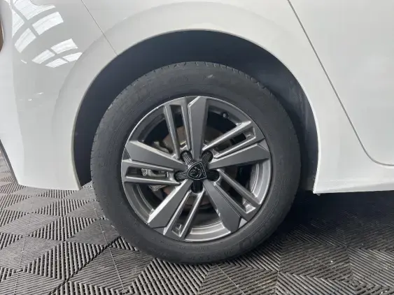 PEUGEOT 308 III - voiture d'occasion - Photo 22