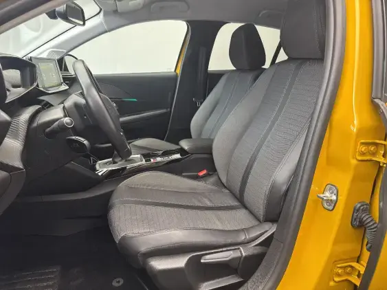 PEUGEOT 208 BUSINESS R II - voiture d'occasion - Photo 16