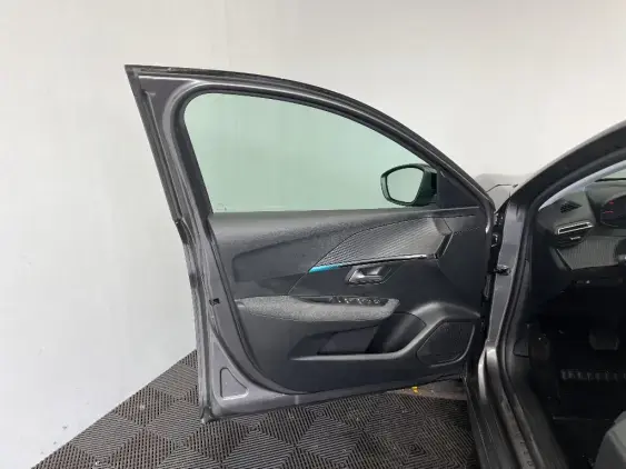 PEUGEOT 208 BUSINESS R II - voiture d'occasion - Photo 16