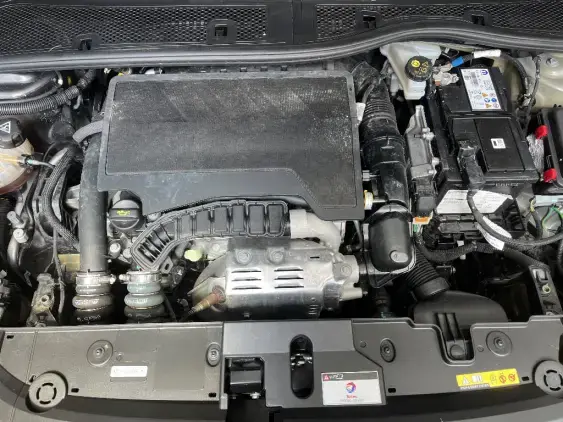 PEUGEOT 208 BUSINESS R II - voiture d'occasion - Photo 18