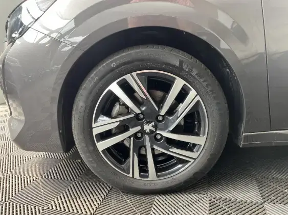 PEUGEOT 208 BUSINESS R II - voiture d'occasion - Photo 20