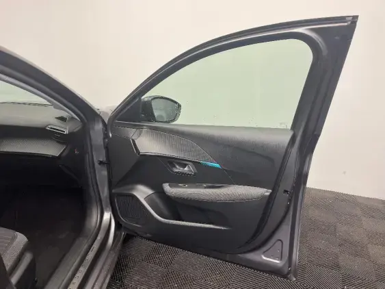 PEUGEOT 208 BUSINESS R II - voiture d'occasion - Photo 16