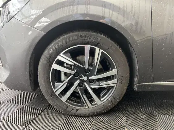 PEUGEOT 208 BUSINESS R II - voiture d'occasion - Photo 20