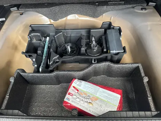 PEUGEOT 2008 II - voiture d'occasion - Photo 16