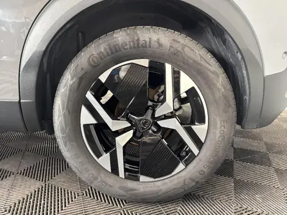 PEUGEOT 2008 II - voiture d'occasion - Photo 23